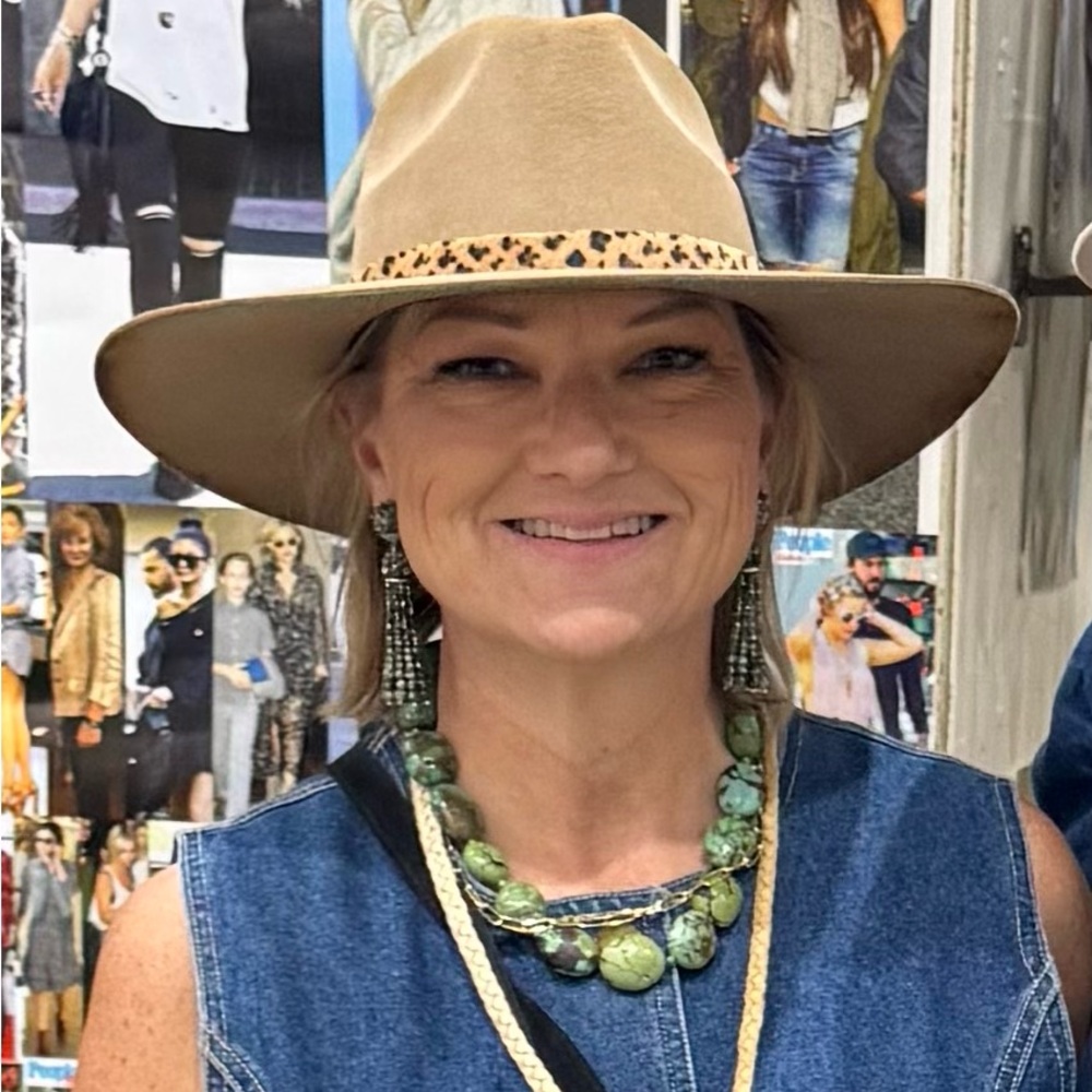 Meet your Posher, Kim